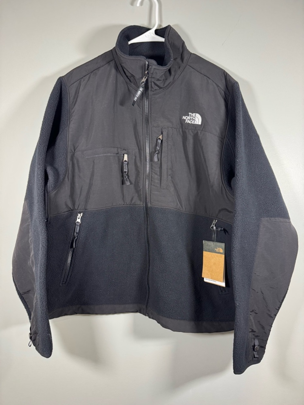 The North Face Men's Retro Denali Hoodie Black Large NWT TNF Black Jacket